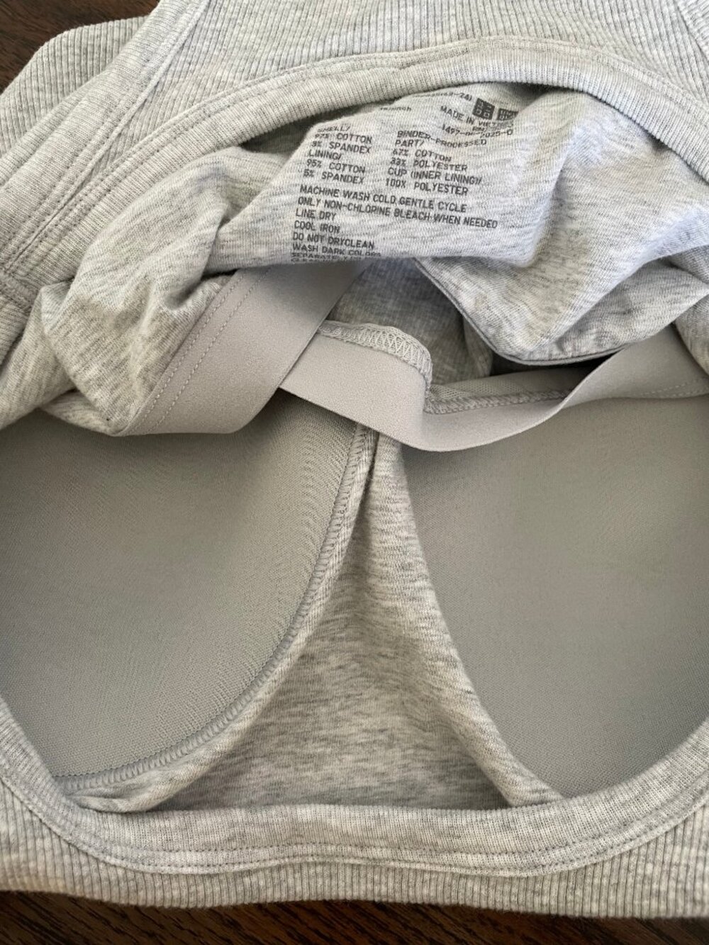 Uniqlo Built In Racerback Bra Top - Picture 5 of 5